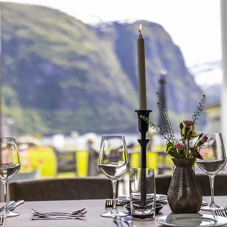 Fjordhotell - By Classic Norway