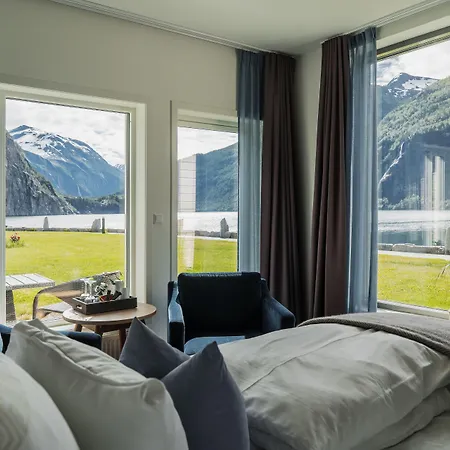 Fjordhotell - By Classic Norway 3*