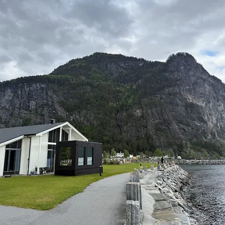 Hotel Fjordhotell - By Classic Norway 3*