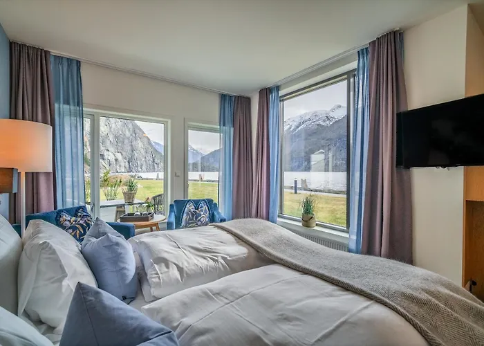 Fjordhotell - By Classic Norway 3*